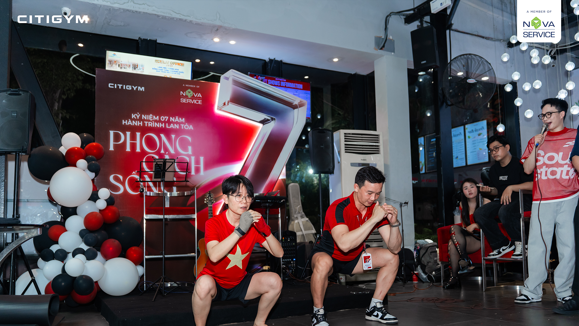 Hội viên tham gia thử thách minigame tại CITIGYM Thành Thái