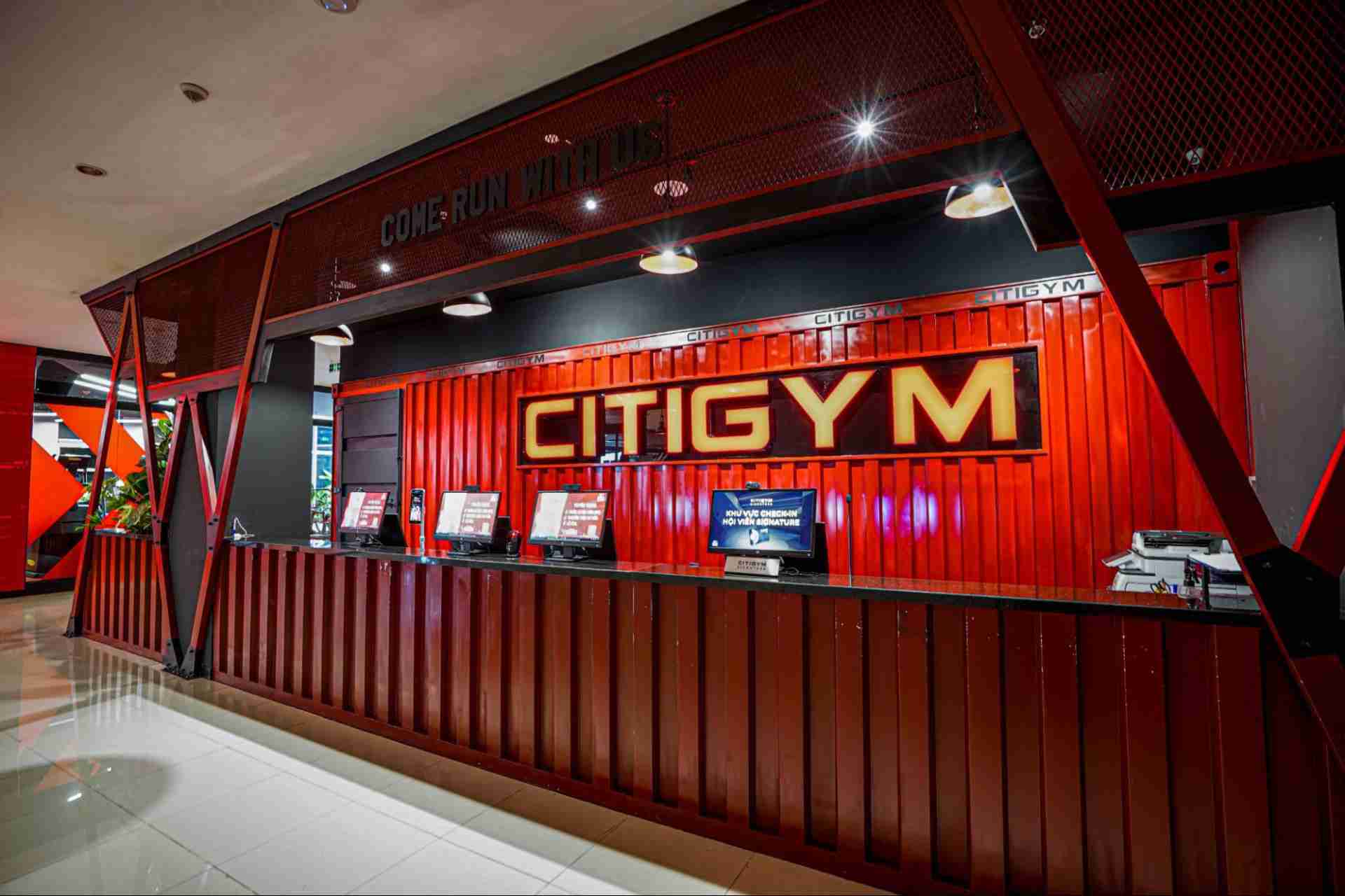 Nếu đặt mục tiêu cao về vóc dáng, sức mạnh thì đến tập luyện tại phòng gym là lựa chọn lý tưởng dành cho bạn