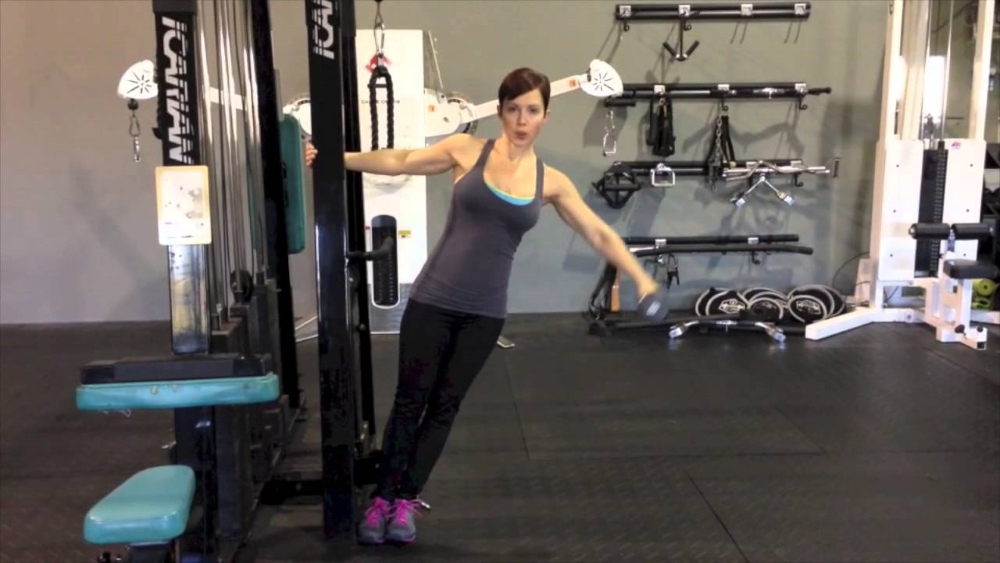 Bài tập vai cho nữ - Lateral raise