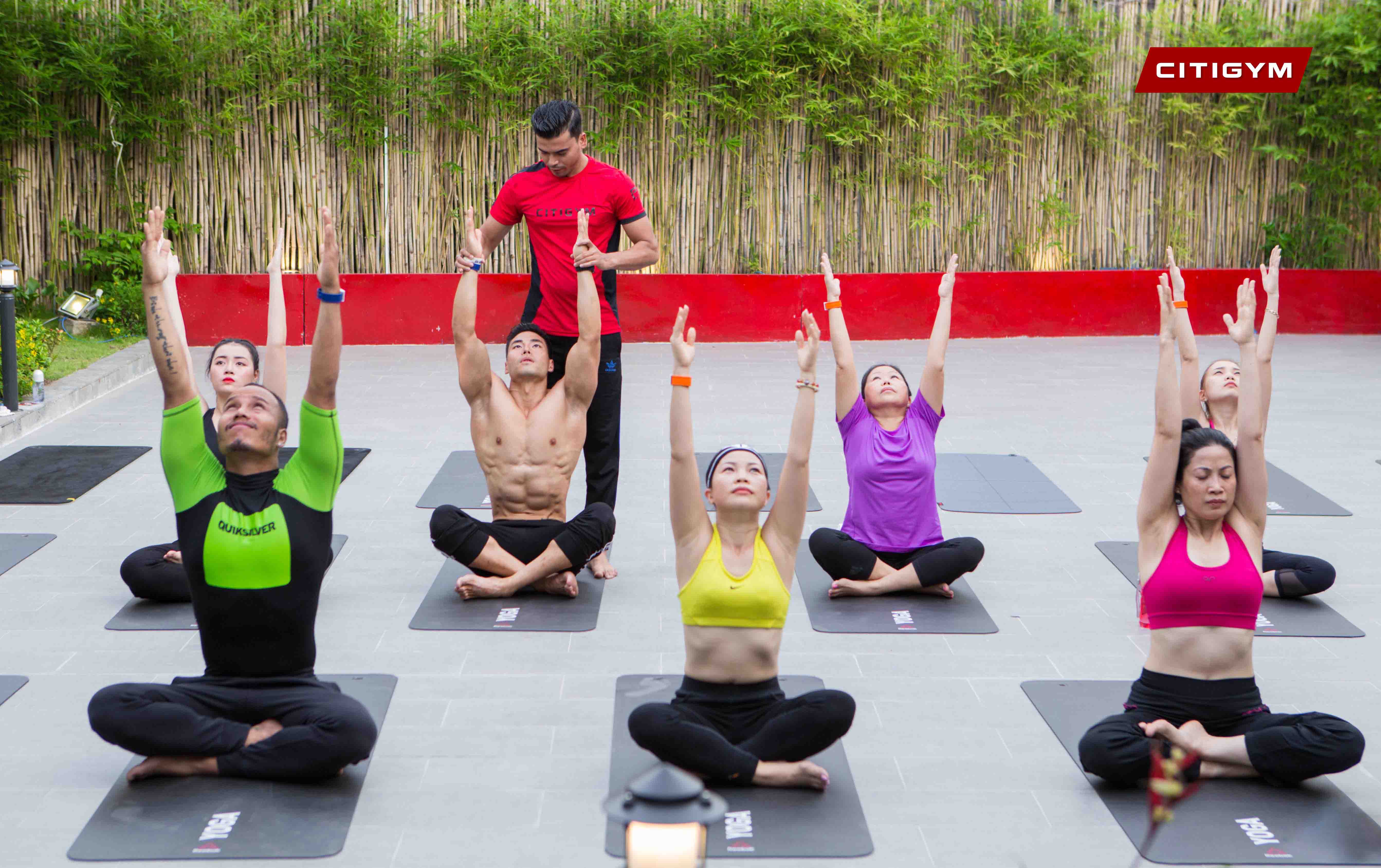 Học yoga ở đâu tốt