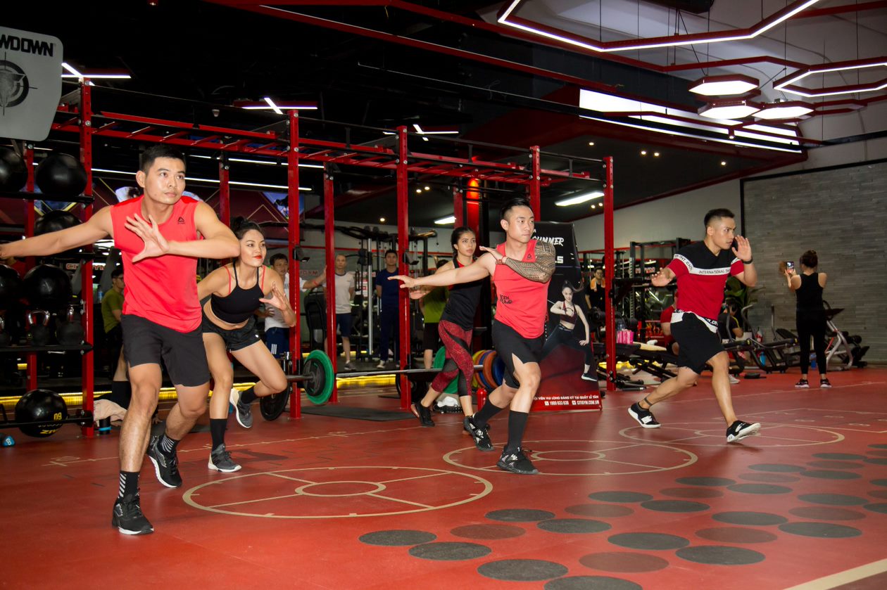 Tập Group X tại phòng tập gym quận 10 xịn nhất TPHCM