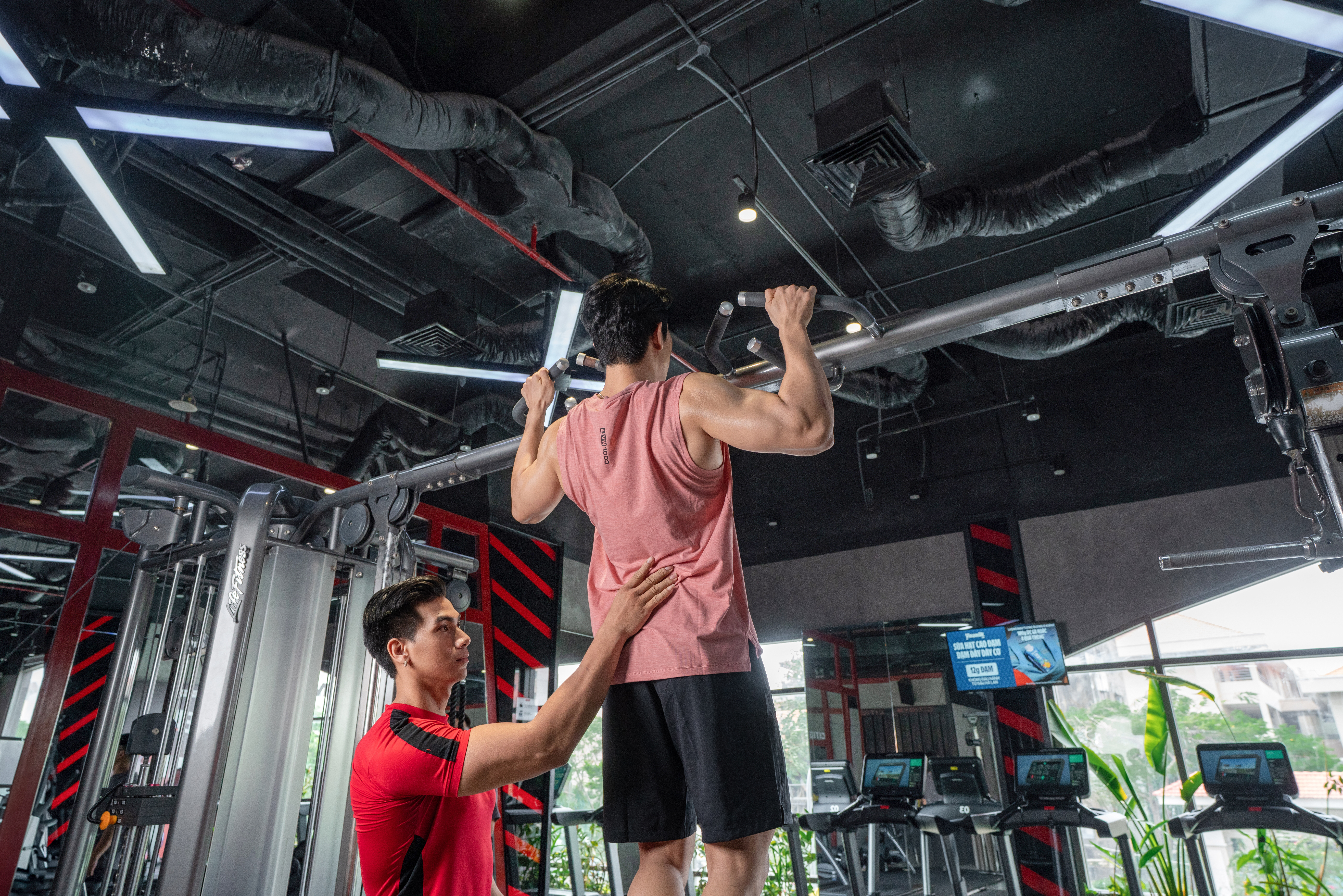 Tập gym có tăng chiều cao không? 3 yếu tố quan trọng nhất ảnh hưởng đến vóc dáng